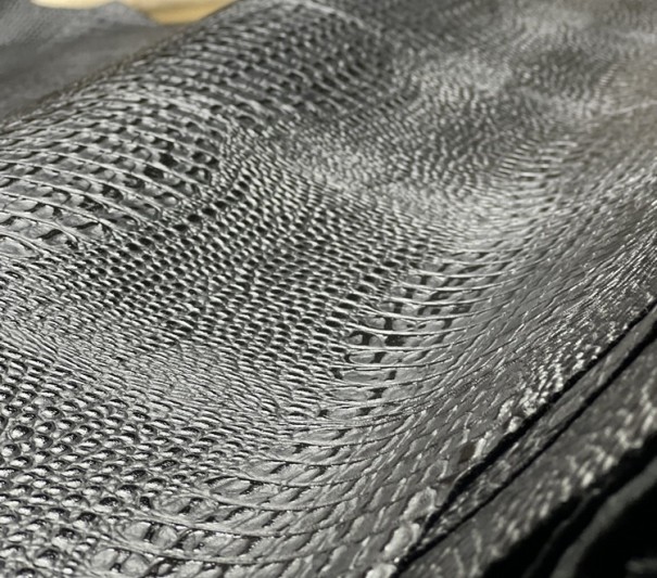 Кайман (Черный), с финишем, 1.2-1.6 мм, 1.6-2.0мм, 2.0-2.4 мм, средний размер 180-200 дм²
